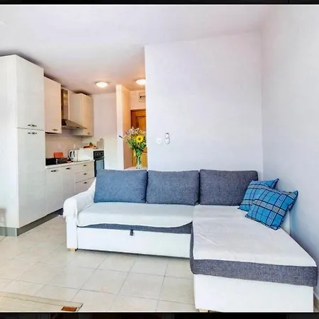 Amz Ap4 جادرانوفو